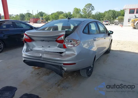 2018 Ford Fiesta S z USA, uszkodzony, nr VIN 3FADP4AJ1JM100401